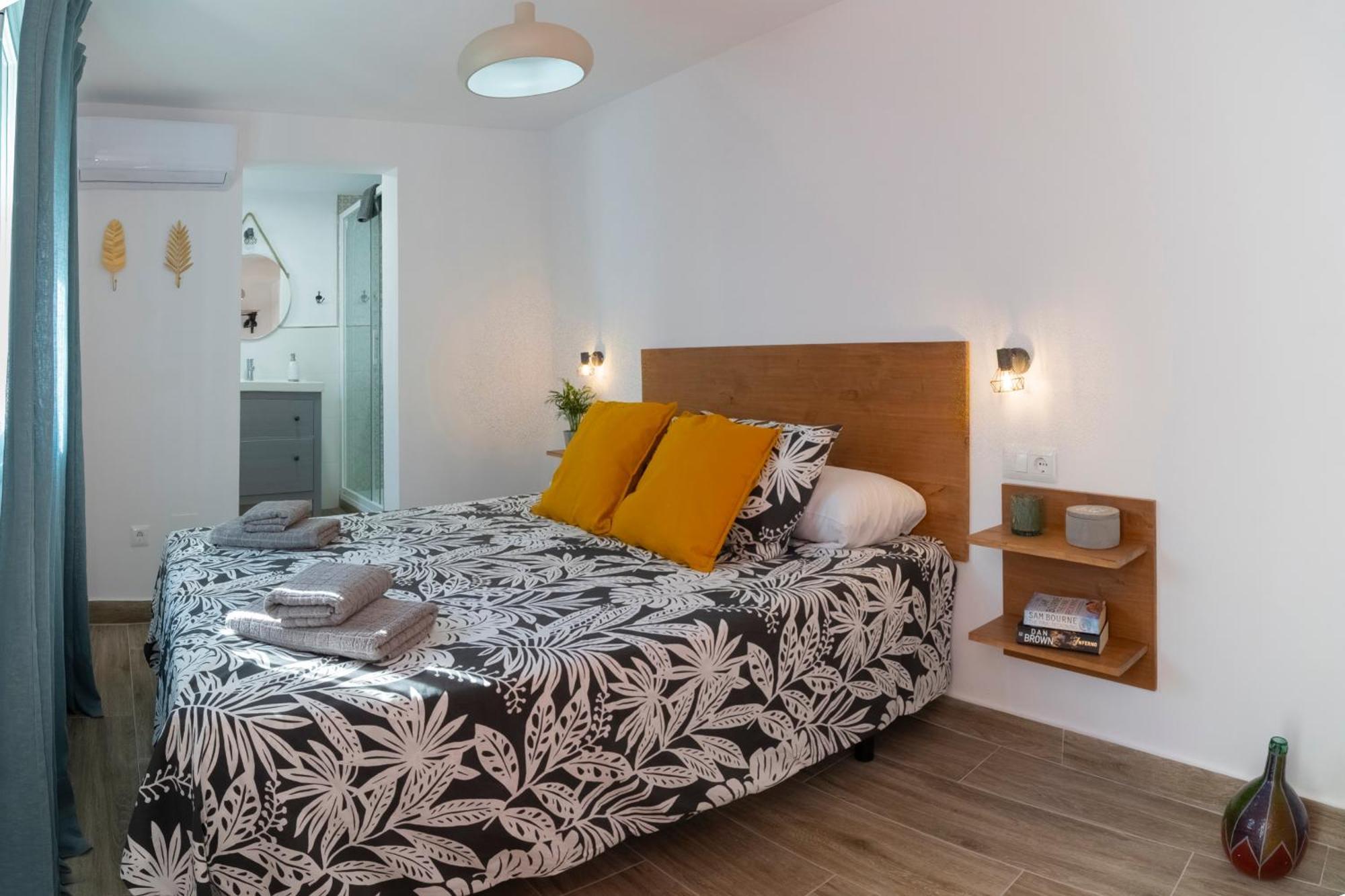 Casa Carabeo Apartment Нерха Екстериор снимка